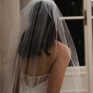 Dareth Coleburn Simple Cut Edge Wedding Veil